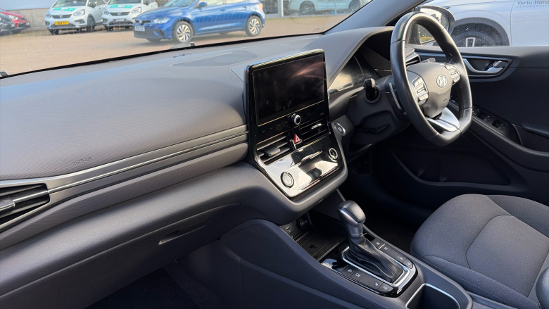 Hyundai IONIQ 1.6 GDi Plug-in Hybrid Premium 5dr DCT Hatchback